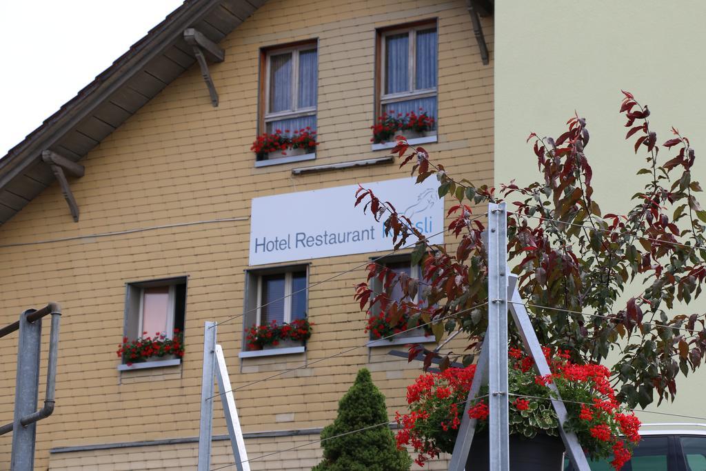 Hotel Restaurant Roessli Uetendorf Exterior foto